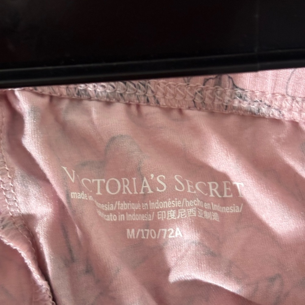 Victoria's Secret Pink Floral Pajama Set - Picture 5 of 8